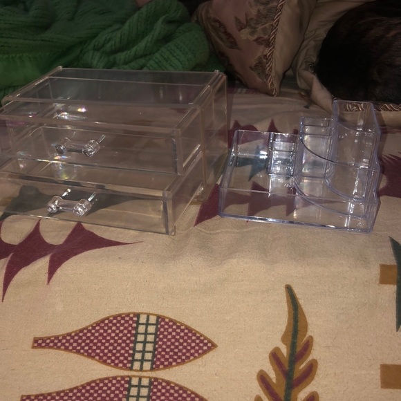 Makeup storages❤️✊🏽 - Picture 15 of 15